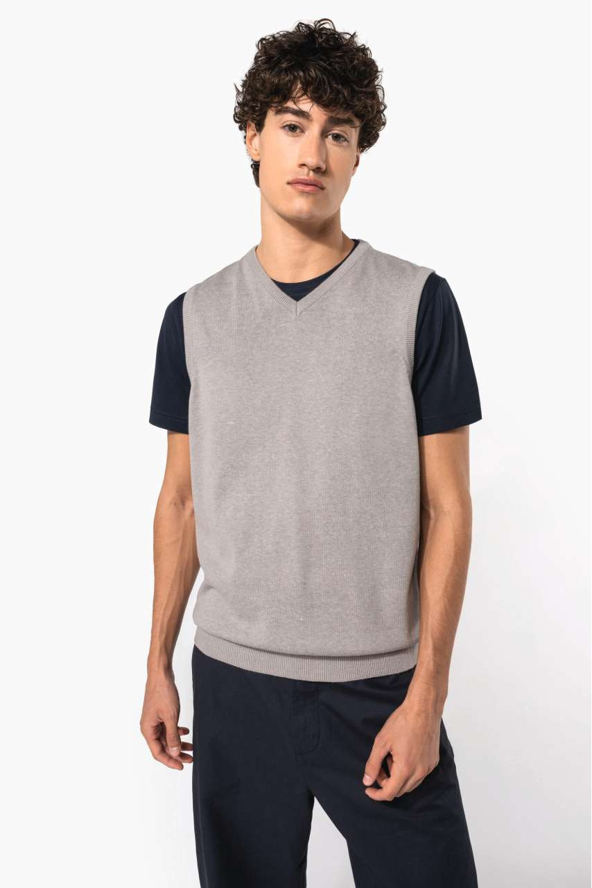 MEN'S SLEEVELESS V-NECK JUMPER