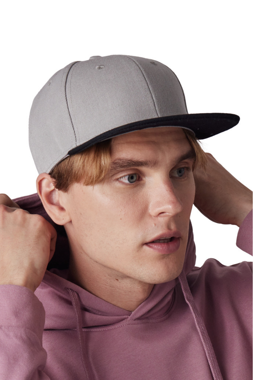 SNAPBACK CAP - 6 PANELS
