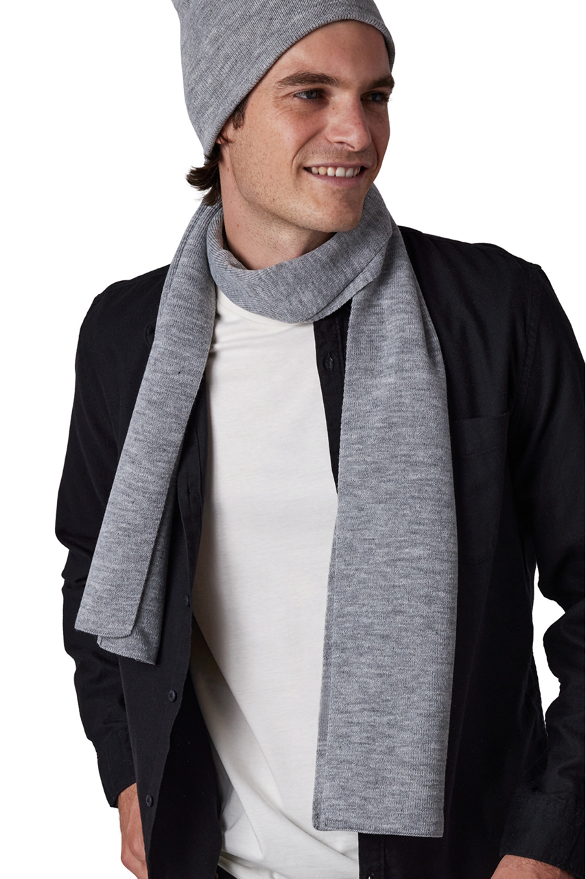KNITTED SCARF