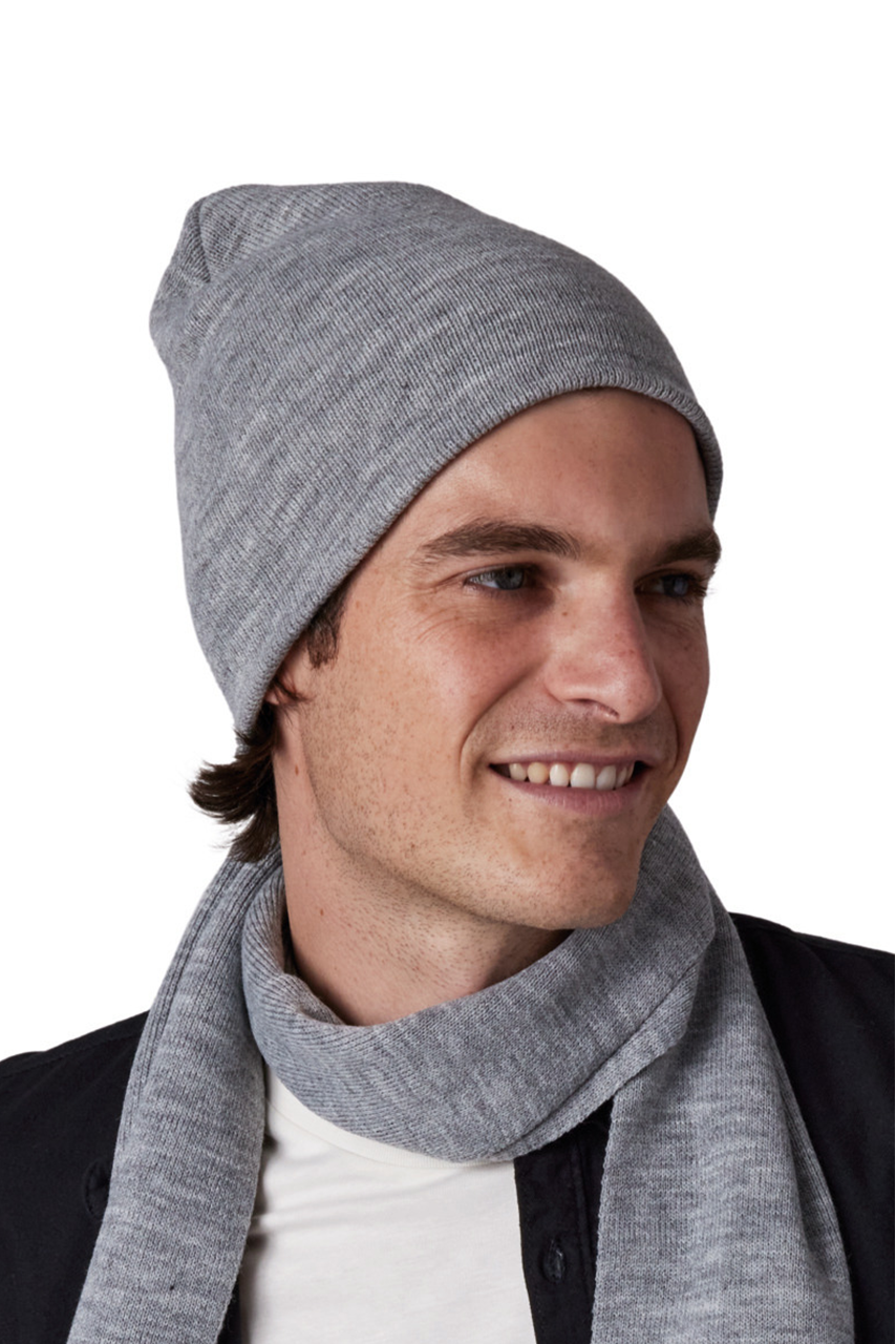 KNITTED BEANIE