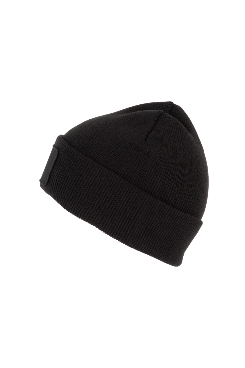 BEANIE WITH PATCH
