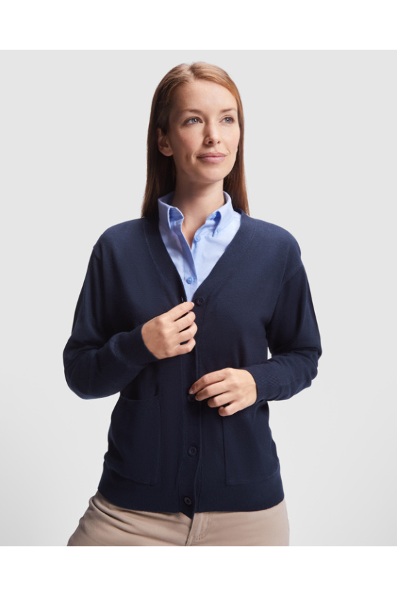 EXPLORER WOMAN